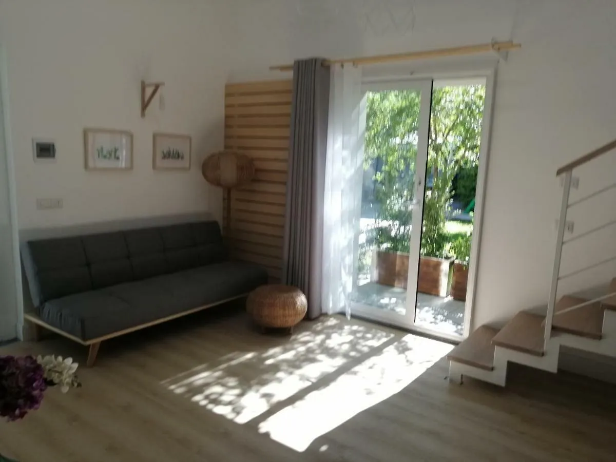 Il Melograno Dell'Etna Villa Aci Bonaccorsi İtalya